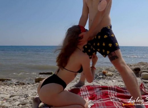 Русская парочка занимается анальным сексом днем на пляже